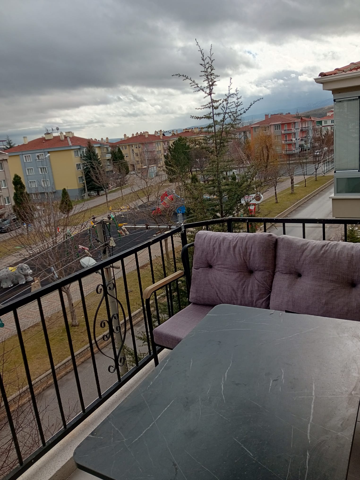 AFYON MERKEZ KANLICA MAH 3+1 SATILIK DAİRE