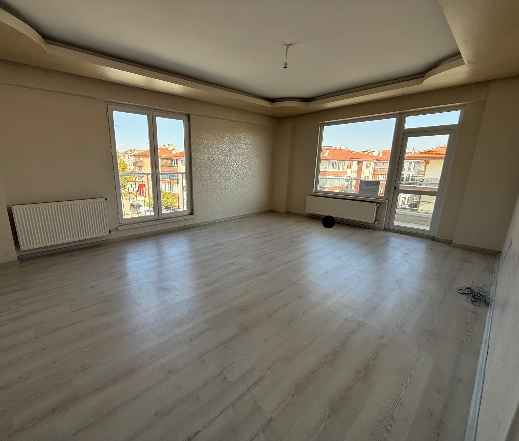 -SATILDI<KANLICA MAH 4+1 DAİRE